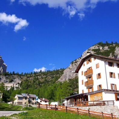 foto facciata hotel al sasso di stria